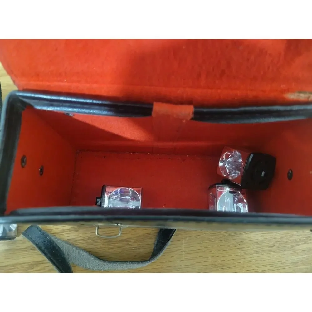 Vintage Kodak Instamatic X-25 Camera with Case works